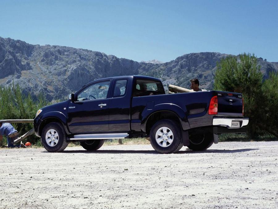  Toyota Hilux Extended Cab 2008 года  (фото 8 из 10)